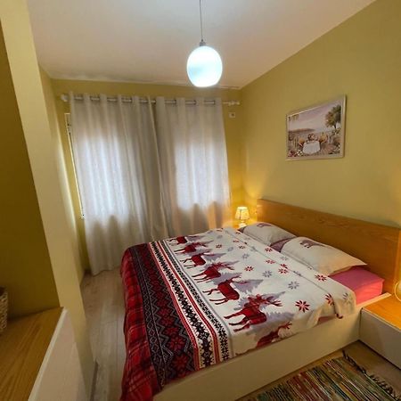 Ergi'S Host Apartment Tiranë Eksteriør bilde